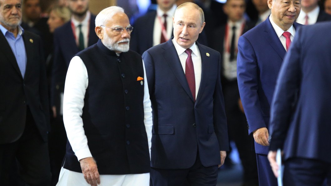 India Seeks to Secure Arms Deals With Nations Transitioning Away From Russian Suppliers