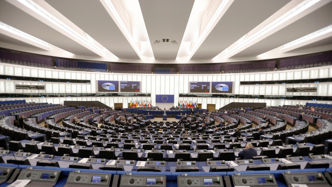 EU Parliament Pushes Legal Routes to Seize Russian Assets Frozen Under Sanctions