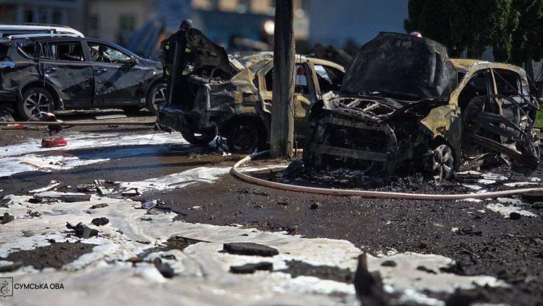 Russian Guided Bomb Attack on Sumy Kills Three, Injures 17 Near Medical Facilities