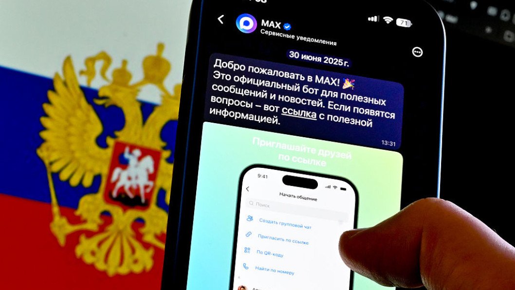 Kremlin Tightens Internet Grip, Drawing “Digital Concentration Camp” Criticism at Home
