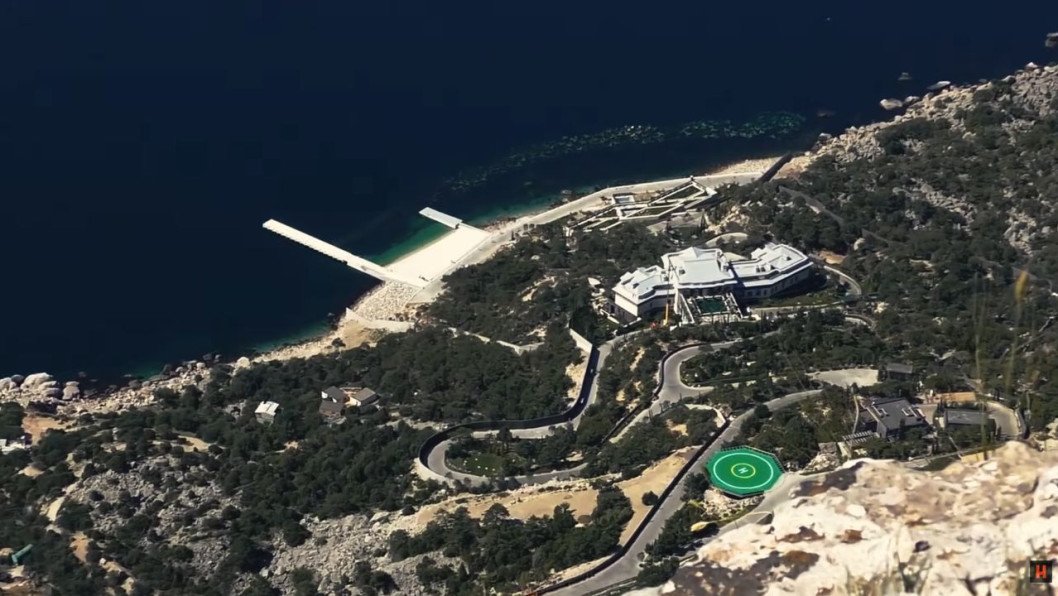 Inside Putin’s Alleged New Palace in Occupied Crimea: Lavish Interiors, Spa, and Private Hospital