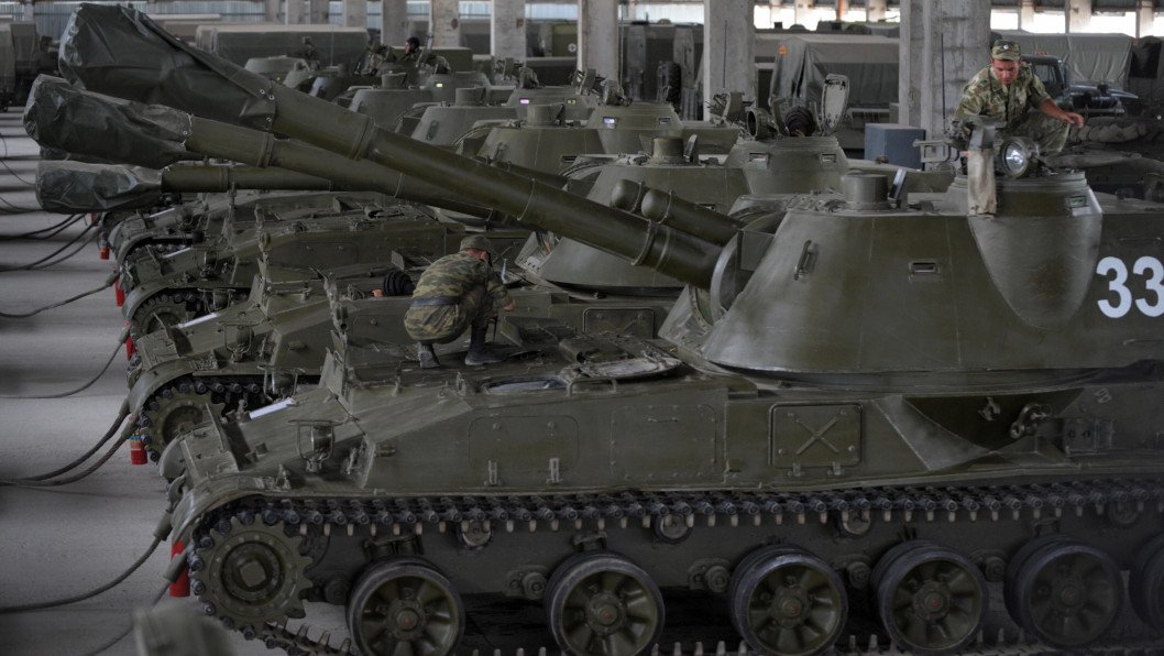 This Russian Factory Shouldn’t Exist. But Western Tools Keep Plant No. 9 Alive