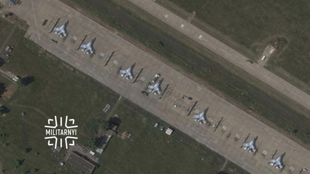 Russia Parks 7 Su-35 Jets at Borisoglebsk Airfield Just Before Ukrainian Drone Strike