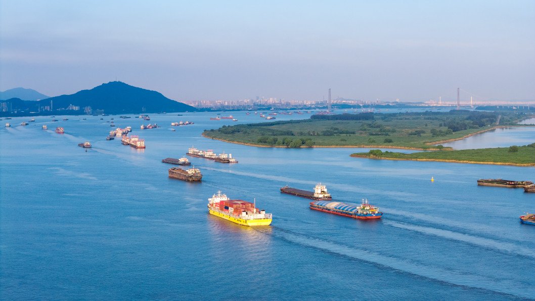 A Billion Barrels Adrift: Sanctioned Oil Piles Up at Sea—and Russia Is the Reason