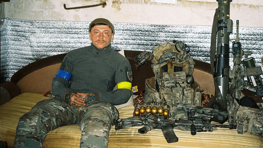 Ucrania o la muerte: Homenaje a Roma «Sova» Tarasiuk. Sargento, Hijo y Kayfarik