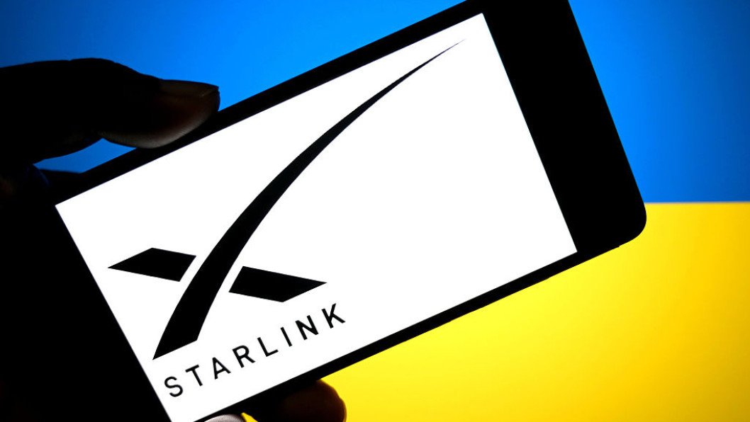 Starlink Cutoff Reportedly Leaves Russian Troops Vulnerable as Ukraine Attacks