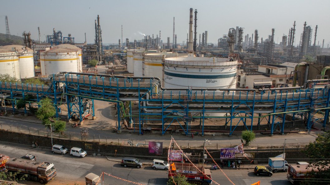 Ukraine's Strikes Push Russia to Import Gasoline From India Amid Growing Fuel Shortages