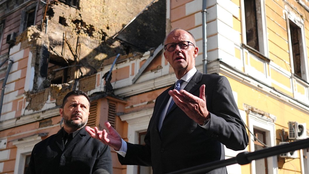 Germany Unveils €1.35 Billion Ukraine Package as Merz Arrives in Kyiv to Finalize Drone Deal