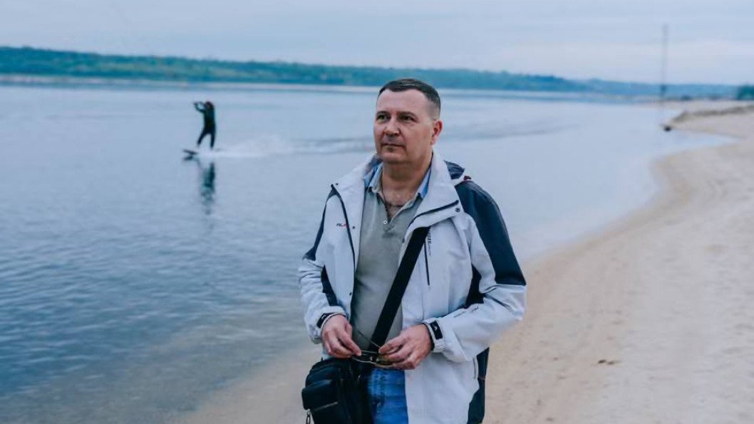 Russia Deports Ukrainian Teacher From His Home for Refusing to Teach Russian Curriculum