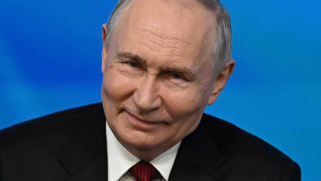 Putin Pushes Russia’s 2026 War Spending to $200 Billion—Matching Next Year’s Record Budget