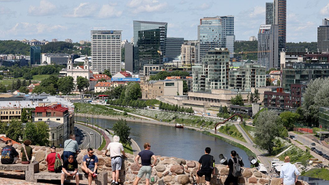 Lithuania Prepares Vilnius Evacuation Routes to Poland Amid Security Threats