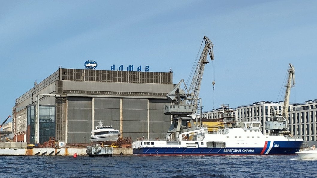 Russian Firms Bypass Sanctions to Import German Marine Engines for FSB Boats