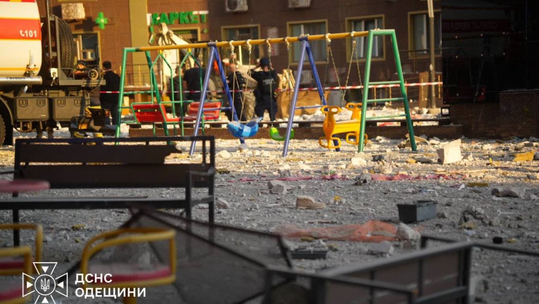 Russia Launches Large-Scale Missile and Drone Attack Across Ukraine, Killing at Least Four