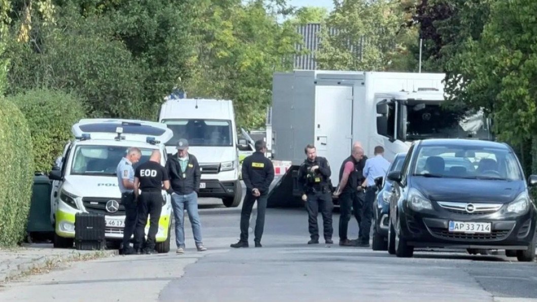 Drone Lands Near Danish Defense Minister’s Home, Bomb Squad Rushes In