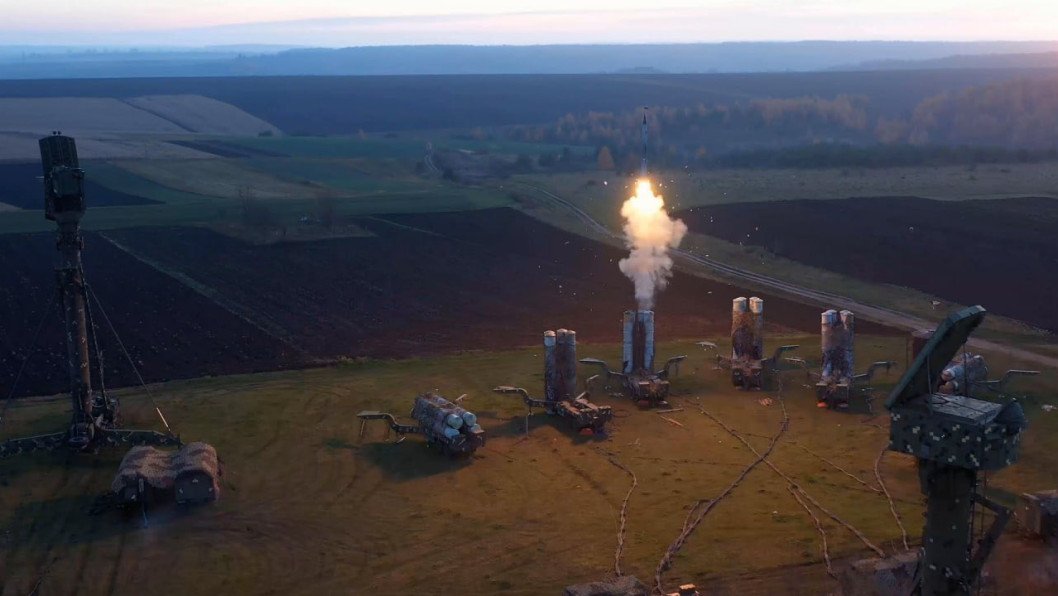 Ukraine Unveils Domestic S-300/400-Style Air-Defense Missile, And Adds New FP-9 Ballistic Weapon