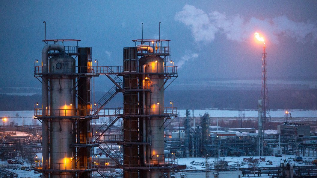 UK Issues Open-Ended Waiver for Fuel Refined From Russian Crude