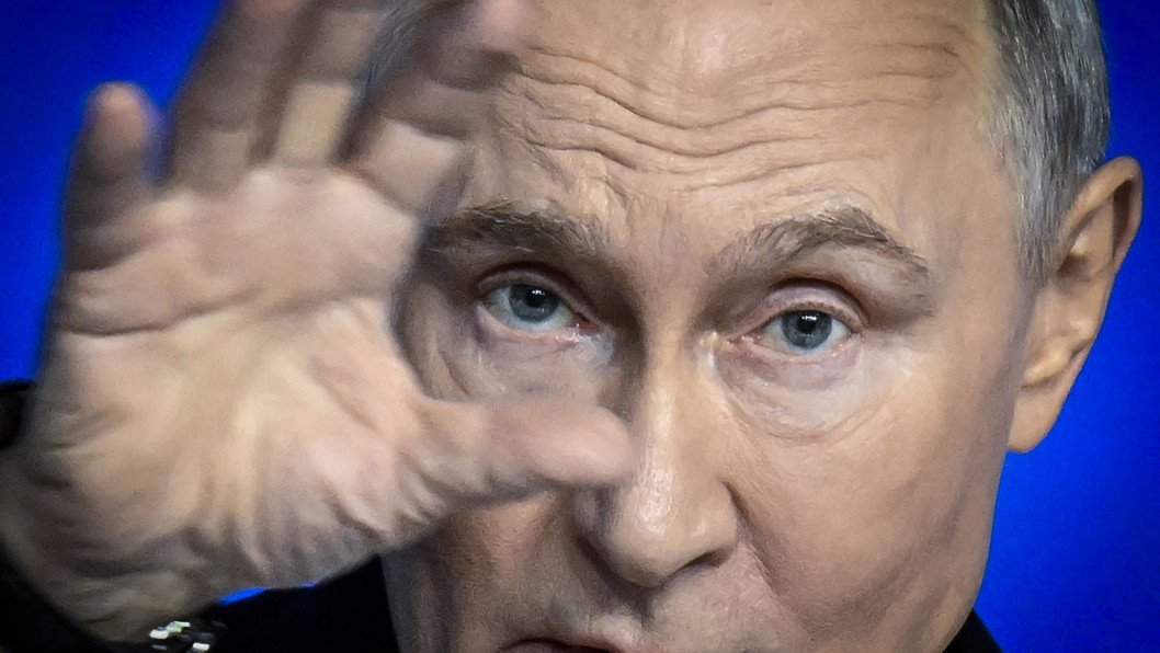 “War Criminal and Loser”: Ukrainian FM Says Putin Has “No Cards Except Terror” After Massive Overnight Attack