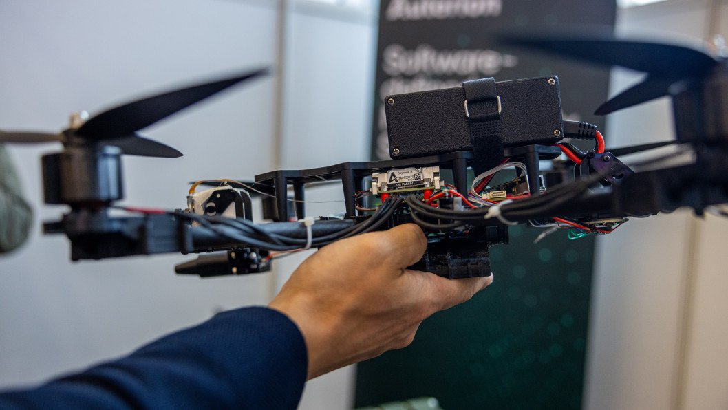 Pentagon Supercharges Ukraine’s Drones With 33,000 AI Guidance Systems