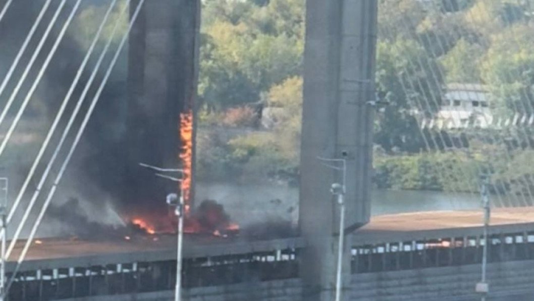 Russian Drone Strikes Kyiv Bridge as Metro Train Passes