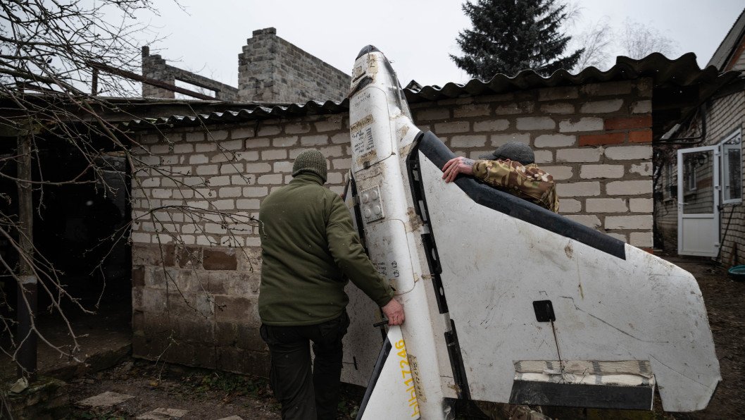 Un dron ucraniano STING derriba un UAV ruso Shahed armado con un misil R-60 (vídeo)