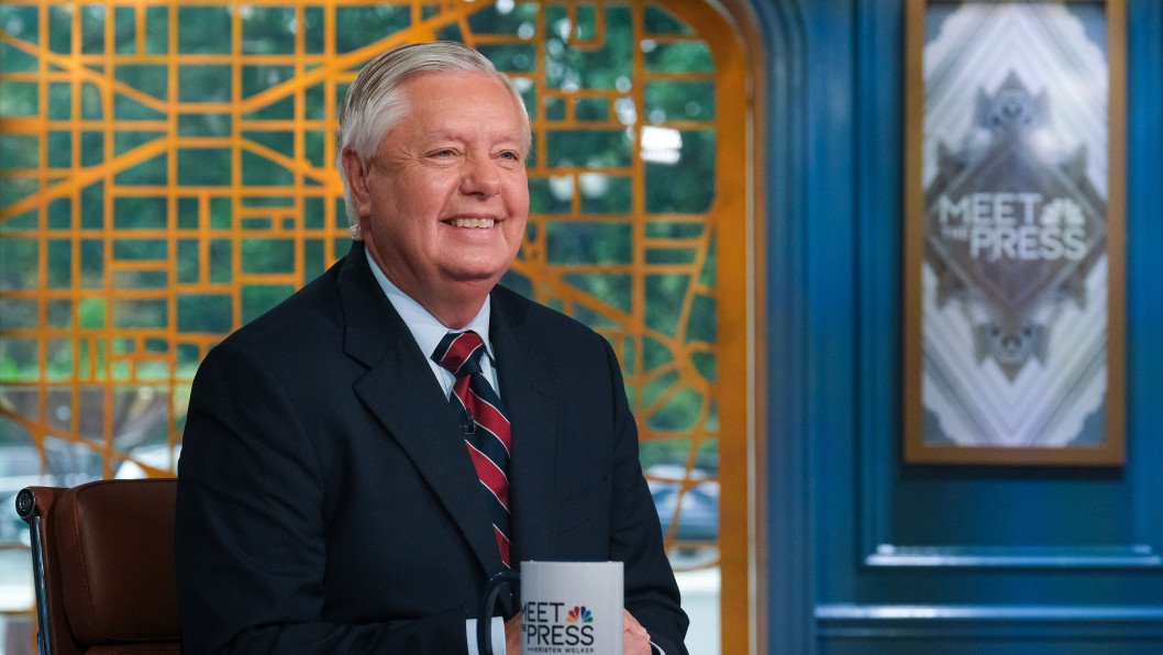 U.S. Senator Graham Warns: "Sanction the Hell Out of Russia" if Ceasefire Fails
