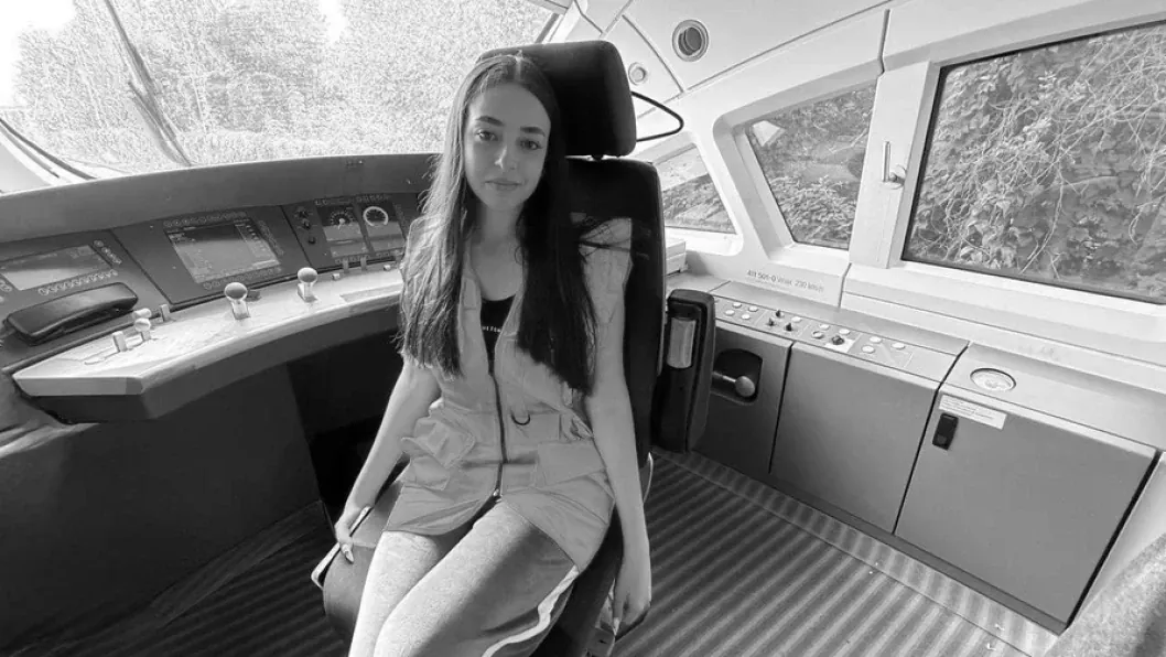 19-Year-Old Train Attendant Killed Evacuating Passengers During Russian Drone Threat