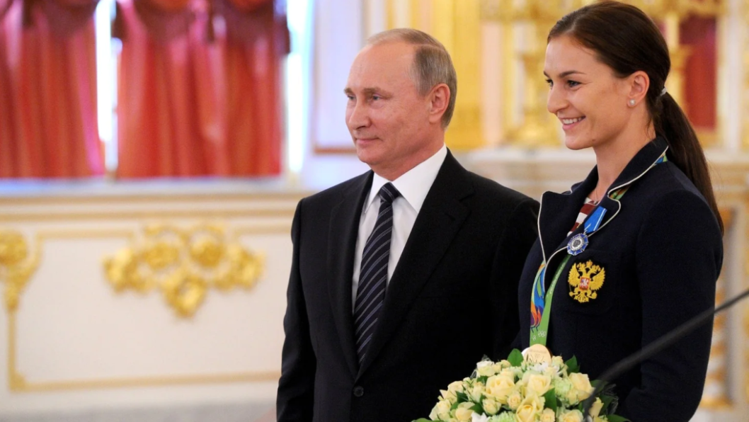 Russian Armed Forces Officer Allowed to Compete in Fencing World Championships as “Neutral” Athlete