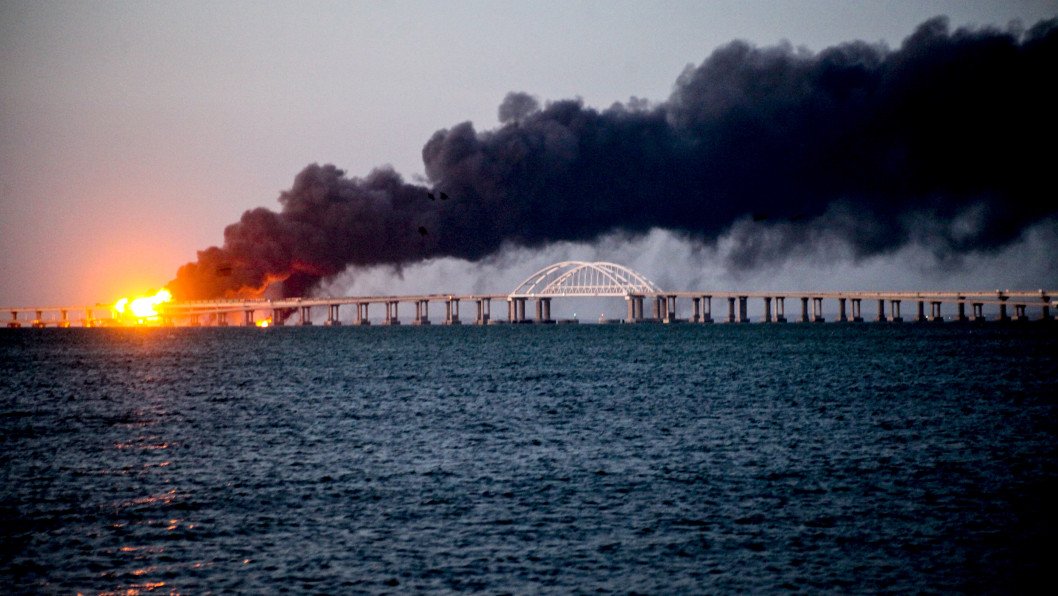 Ukraine Expands Window to Strike Crimean Bridge as Russian Air Defenses Weaken, UK Intelligence Says