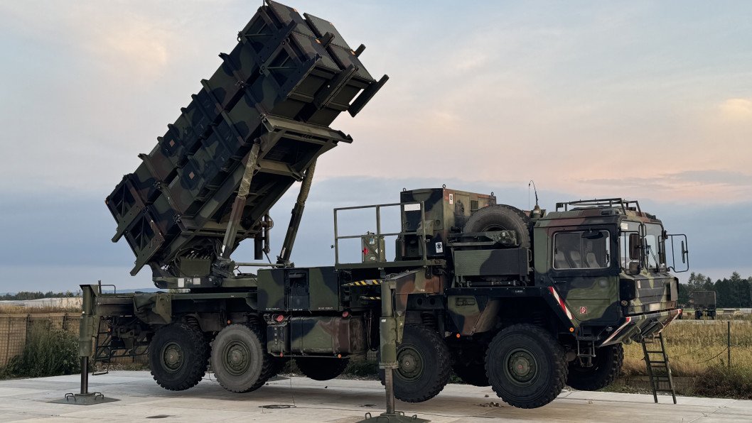US Sends Ukraine Just 12 Patriot Missiles a Month, Holds Back Paid-For Supplies, Zelenskyy Says