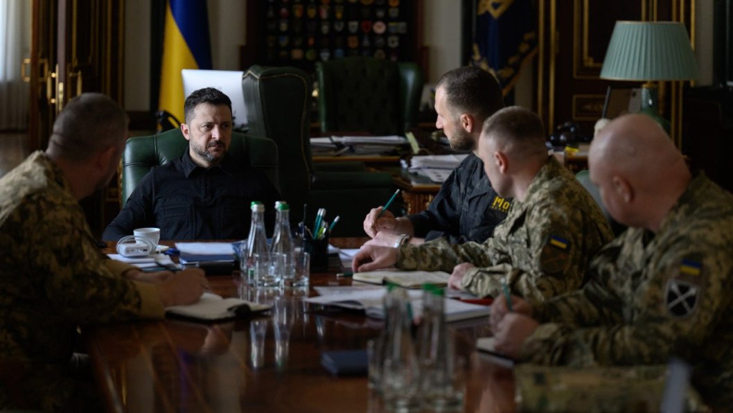 Ukraine Prepares Asymmetric Measures Against Russian Ballistic Strikes, Zelenskyy Says