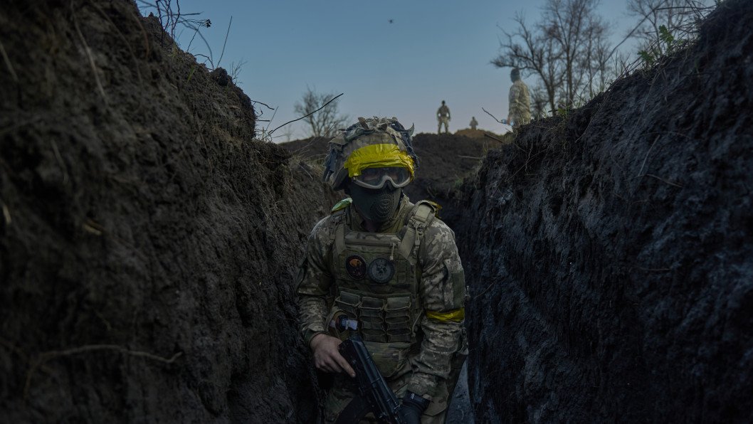 Exclusive Look at Ukraine’s Gritty Trench Warfare Drills for Foreign Fighters
