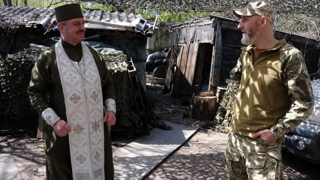 Celebrating Easter on Ukraine’s Frontline with a Muslim Chaplain and an Orthodox Priest Who Once Engineered Missiles
