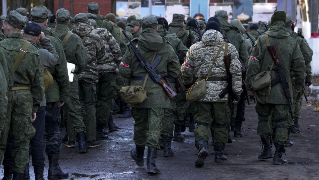Russia Lays Groundwork for Mobilization as Contract Recruitment Slows, Intelligence Reports
