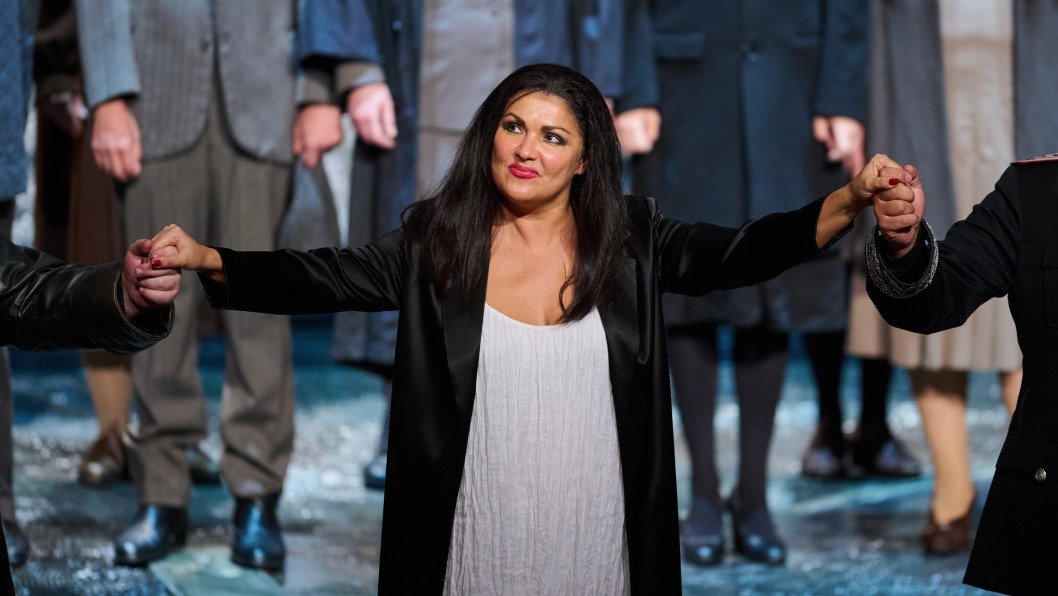 Russian Pro-Putin Opera Singer Anna Netrebko Returns to US Stage After Being Banned