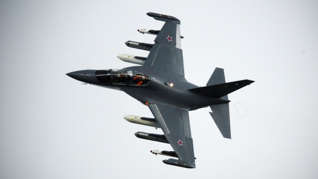 Iran Uses Russian Yak-130 Jets to Intercept Drones in Military Drills, Video