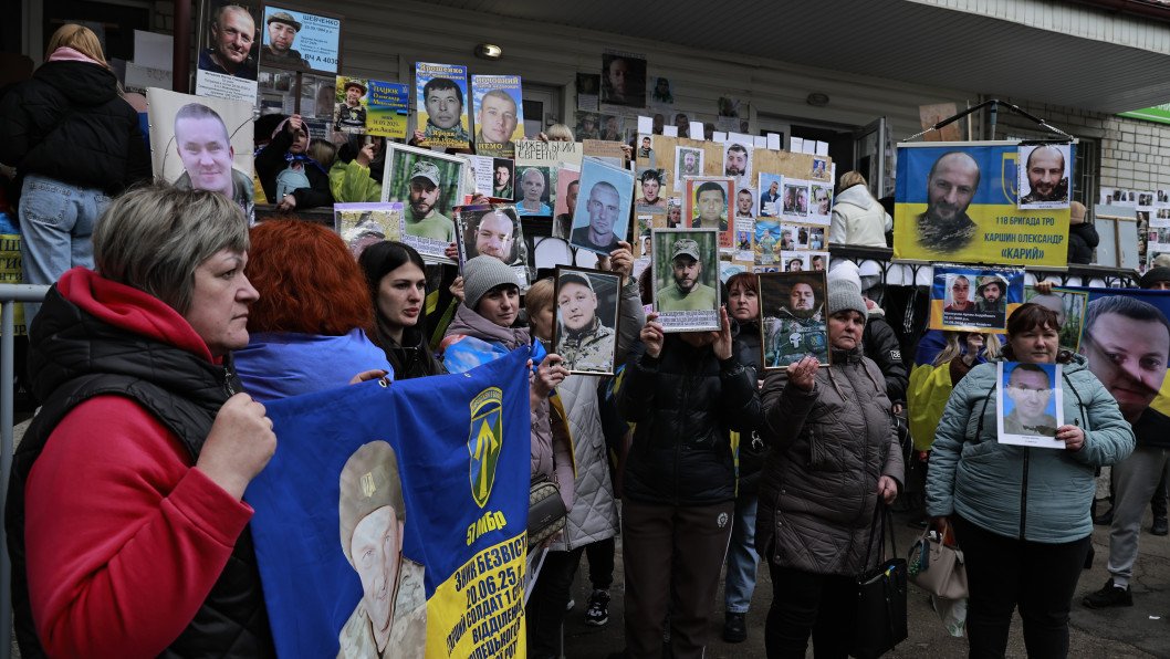 Russia Delays Major 1000 for 1000 Prisoner Swap, Ukraine Claims