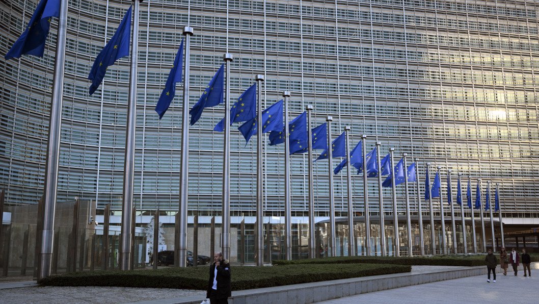 EU Prepares to Approve Two New Russia Sanctions Packages as Hungary Drops Veto