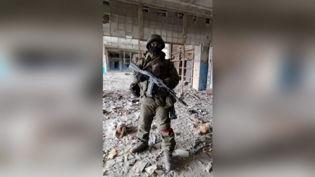 Russian Soldier Finds Lost Bangladeshi Fighting for Moscow Wandering Near Ukraine’s Front Line