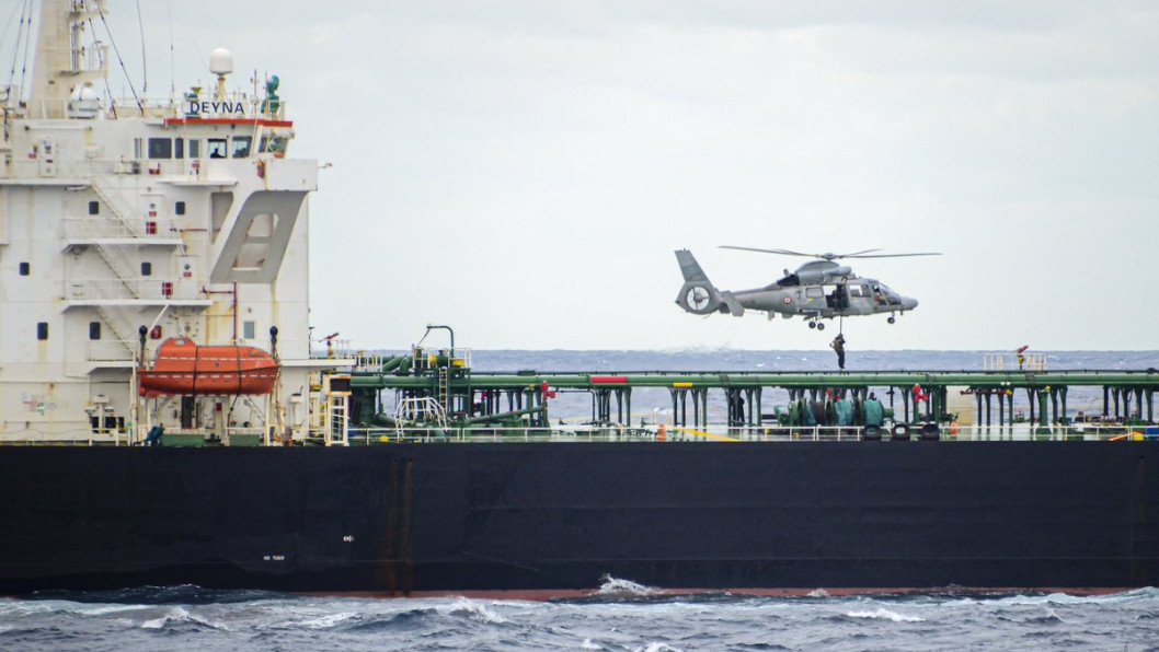 France Detains Russian-Linked Shadow Fleet Tanker Deyna in Mediterranean