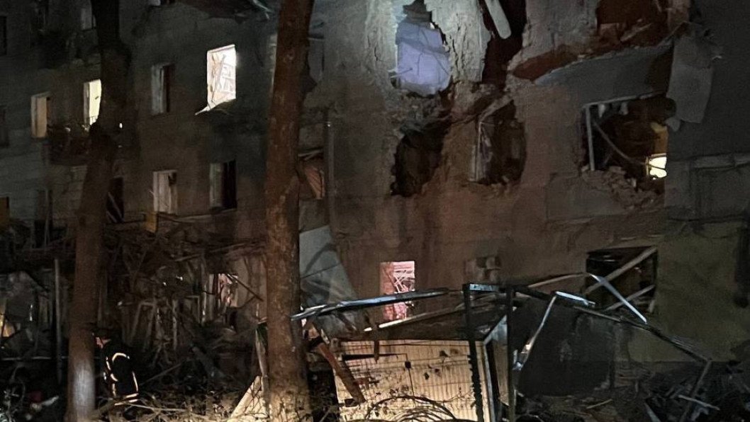 Russian Air Strike Hits Sumy Apartment Building Killing Four and Wounding Over 10 Civilians