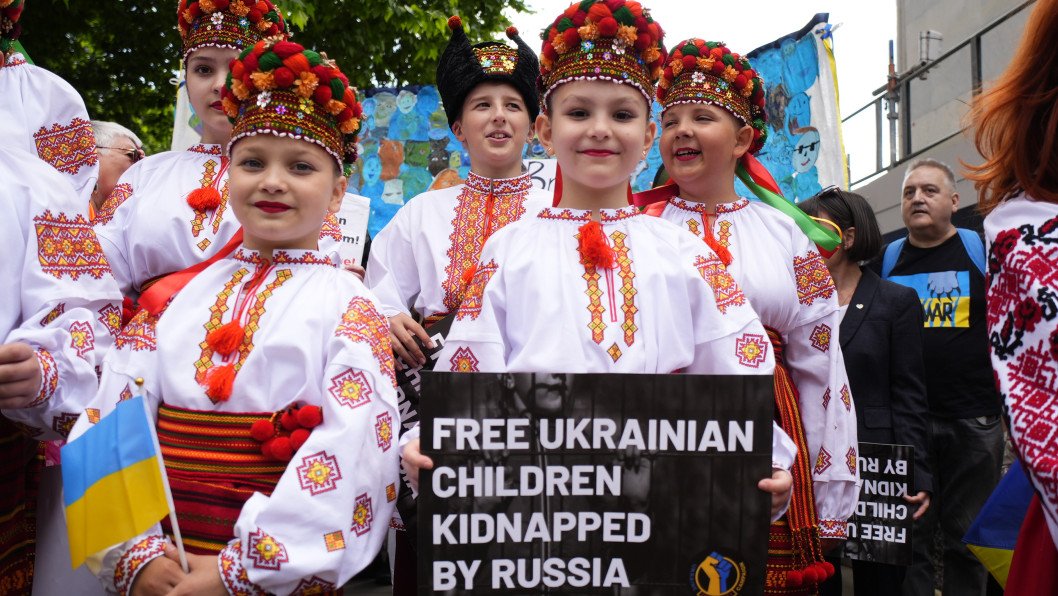 Rusia envía a más de 400 niños de la región de Zaporizhzhia, temporalmente ocupada, a Yaroslavl en el marco del "Programa de Recreación"