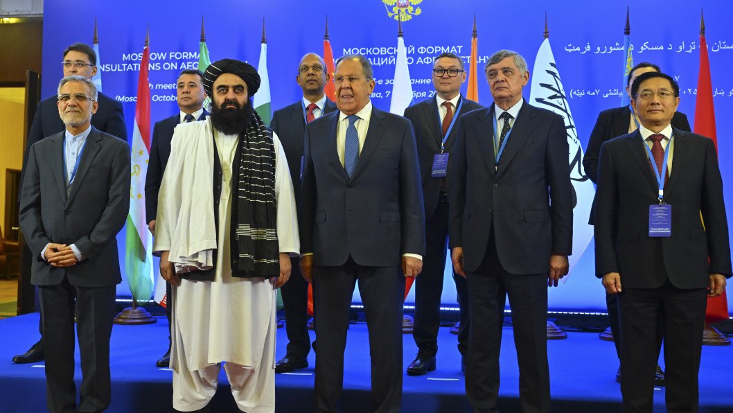 Russia Hosts Taliban for First Official Meeting After Removing Group From Terrorist List