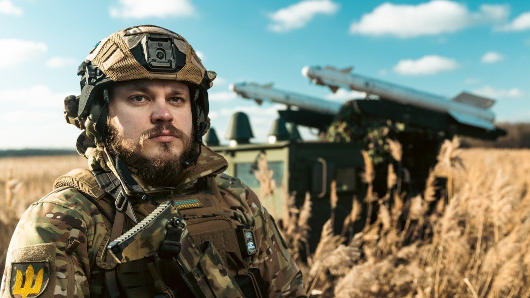 How Ukraine Is Turning Iconic US Humvees into Mobile Missile Systems with R-73 Upgrade