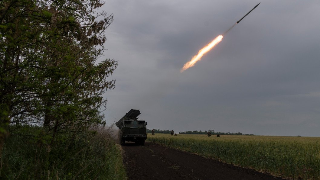 2 Million Shells in a Year Czech Initiative Speeds Up Ukraine’s Artillery Pipeline