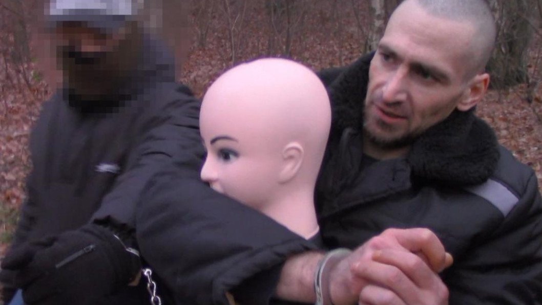 Russia Sent a Convicted Serial Killer to War Against Ukraine—Now He’s In the Wind