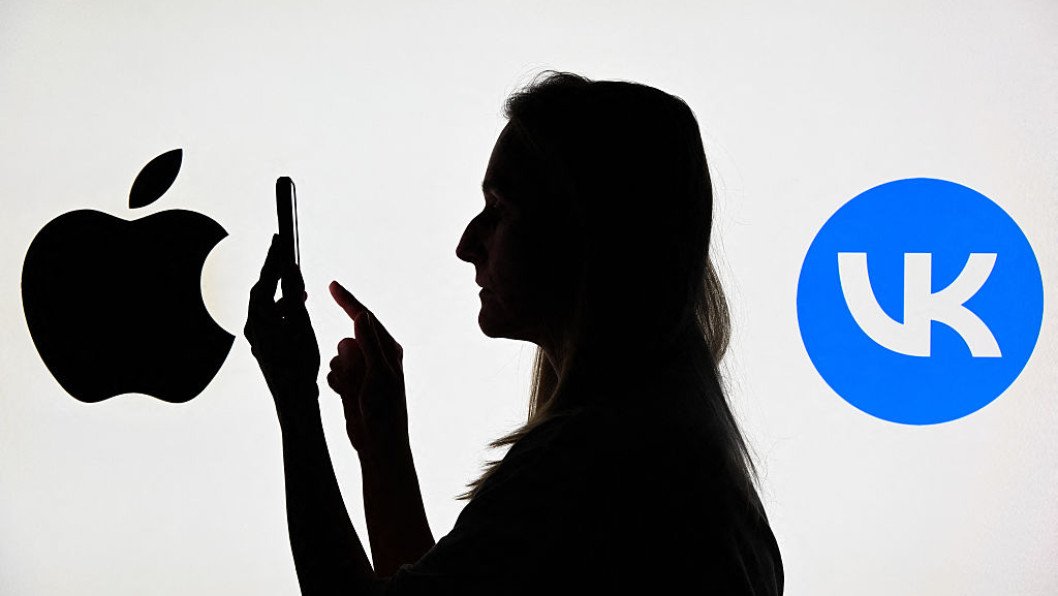 Russia Threatens Apple Over Deleting VK Apps From App Store
