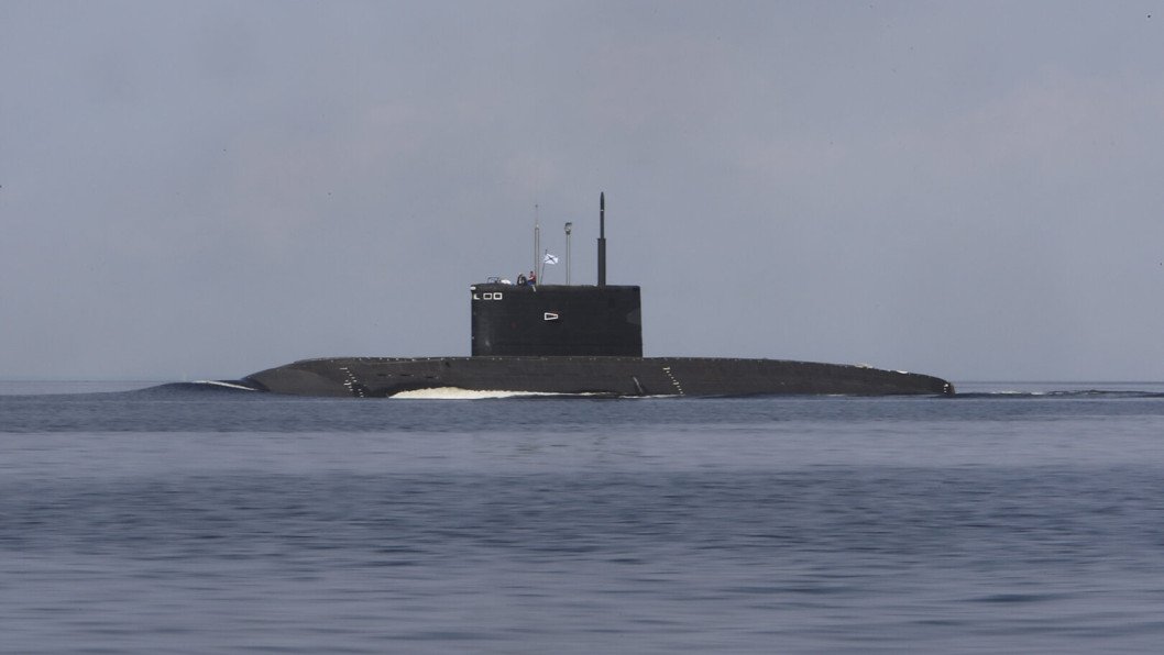 Russia’s “Stealth” Sub Surfaces in NATO Waters—French Warship Moves In