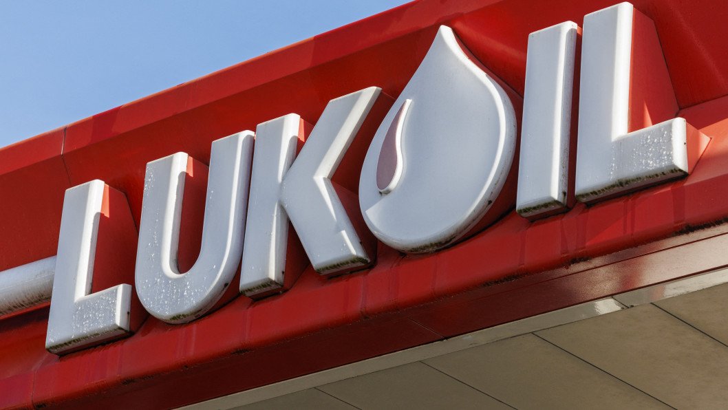 Russia’s Lukoil Agrees to Sell Overseas Assets to Gunvor After US Sanctions