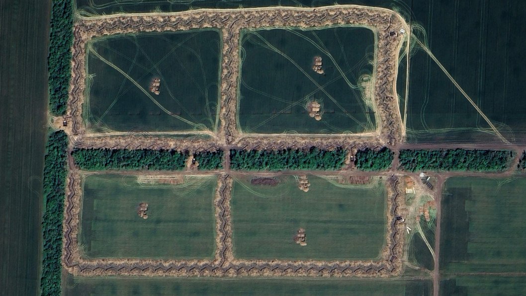 Imágenes satelitales revelan las primeras fortificaciones antirrusas de Polonia a lo largo de la frontera de Kaliningrado