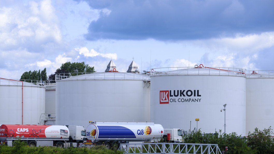 Russian Lukoil Hit by Major Cyberattack, Disrupting Operations Nationwide